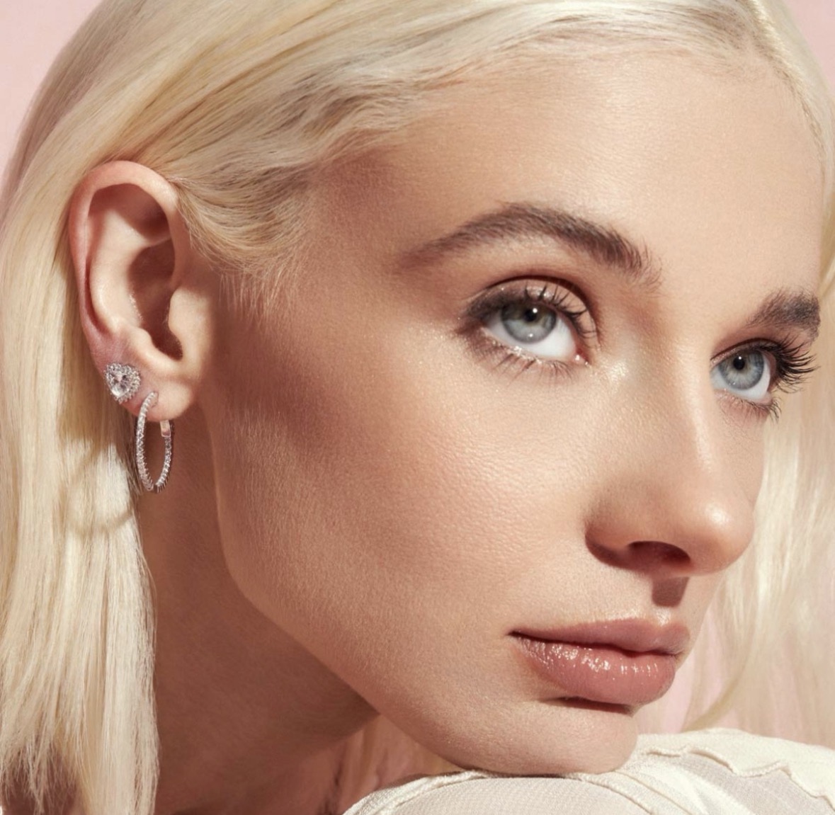 Brinco Coração Em Prata Rodinada