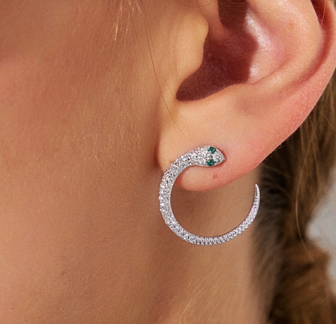 Brinco Argola Cobra C/ Esmeralda - foto 2